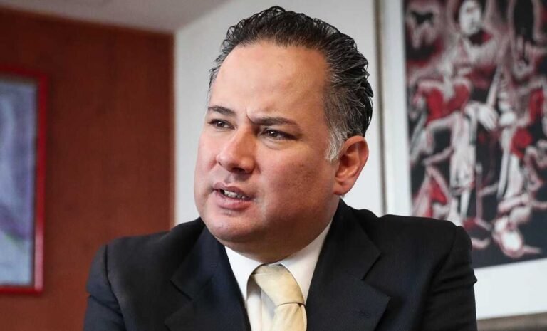 Tribunal tumba la candidatura de Santiago Nieto al Senado