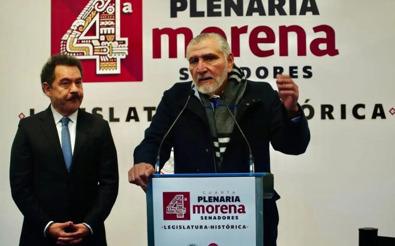 Adán Augusto López deja la coordinación de Morena en el Senado tras una cadena de escándalos