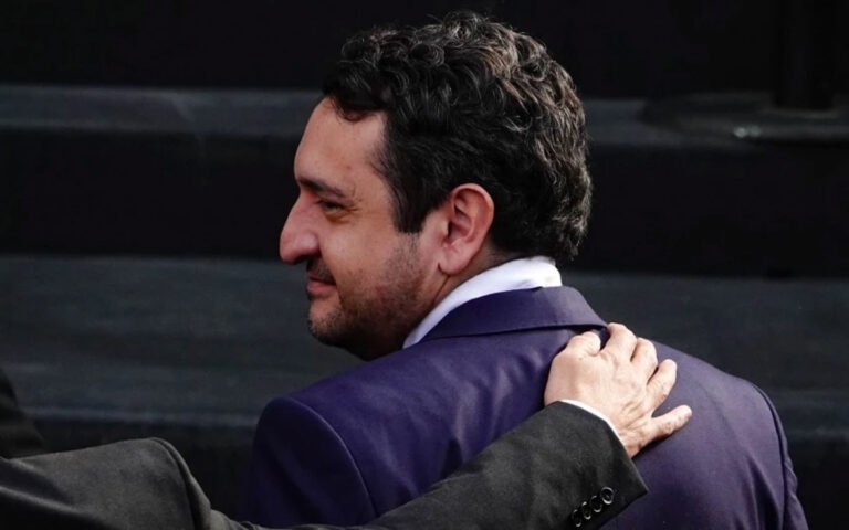 Hijos de AMLO meten gol al fútbol mexicano: empresario amigo compra el Atlas