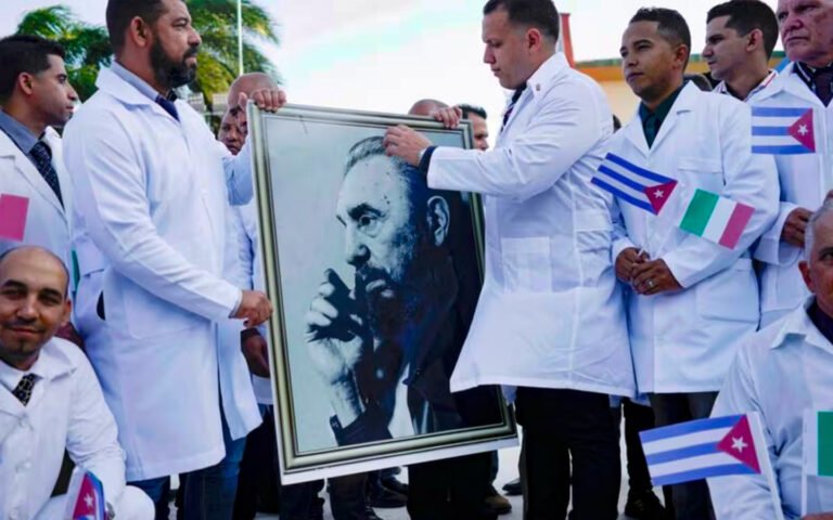 EEUU va contra médicos cubanos y eleva el riesgo para México