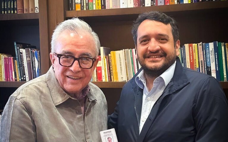 Andy López “llama a organizarnos” porque el retiro de su visa es una “embestida” contra México