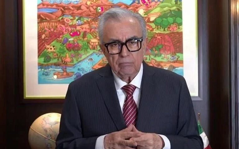 Rocha Moya recula y vuelve a pedir licencia indefinida a gubernatura de Sinaloa