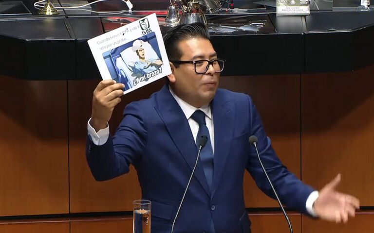 Castiga 4T con cárcel a libertad de expresión en crítica, sátira, humor y memes